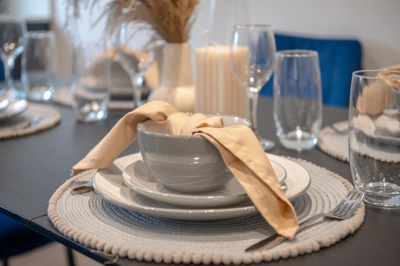 Fantastic New, London Apartment 3 Bed 1 Bath & Parking Whetstone Eksteriør billede